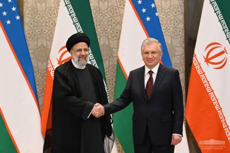 Состоялась торжественная церемония официальной встречи Президента Ирана