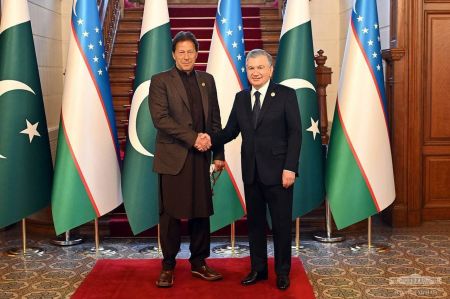 The President of Uzbekistan and the Pakistan Prime Minister Discuss Expanding Practical Cooperation
