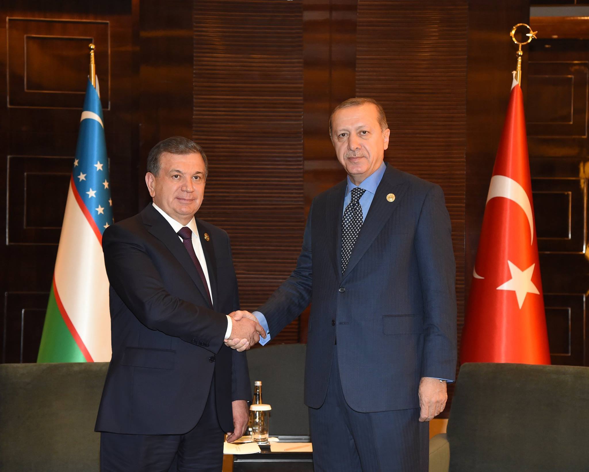 O‘zbekiston Prezidenti Shavkat Mirziyoyev Turkiya Prezidenti Rejep Tayyip Erdo‘g‘on bilan uchrashdi