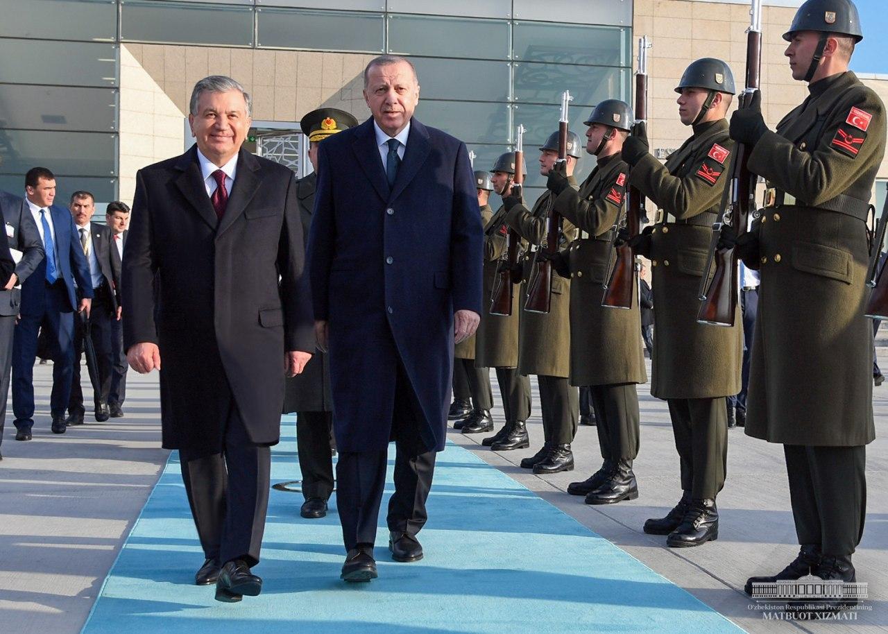 Президент отбыл в Узбекистан