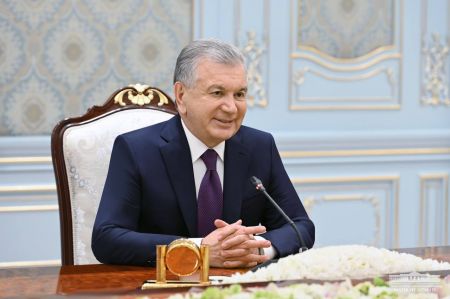 Президент Узбекистана провел встречу с генеральным секретарем СНГ