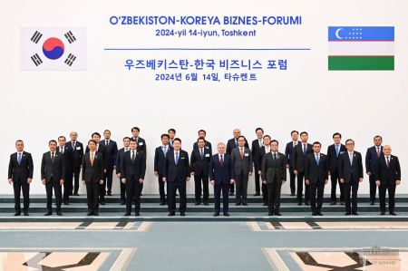 Президенты Республики Узбекистан и Республики Корея приняли участие в совместном бизнес-форуме