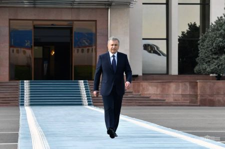 President of Uzbekistan Leaves for Budapest