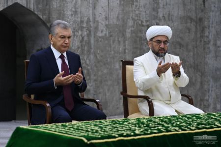 President Visits the Imam Bukhari Complex