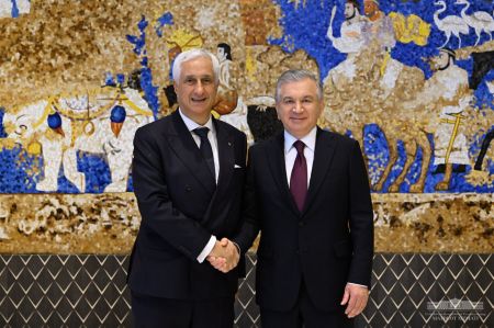 Президент Узбекистана встретился с главой компании “Semmaris”