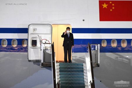 President of the People’s Republic of China Arrives in Samarkand