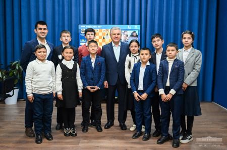Шавкат Мирзиёев: Каждый образованный молодой человек - защитник Родины