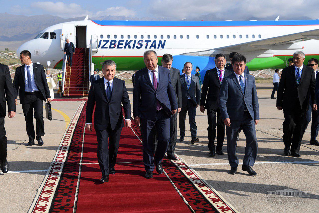 Shavkat Mirziyoyev arrived in Kyrgyzstan