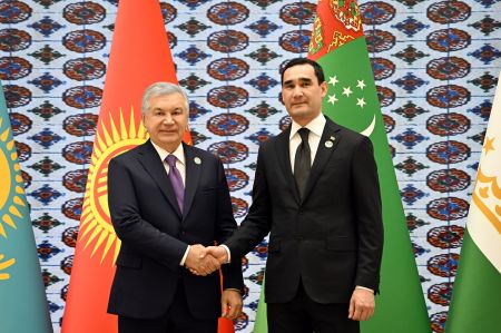 Президент Узбекистана обозначил важные направления совместной деятельности в формате Консультативных встреч глав государств Центральной Азии и Азербайджана