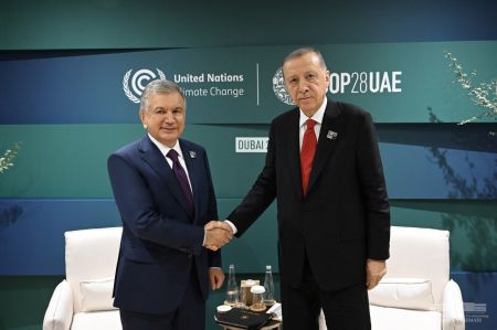 Лидеры Узбекистана и Турции обменялись мнениями по актуальной двусторонней повестке