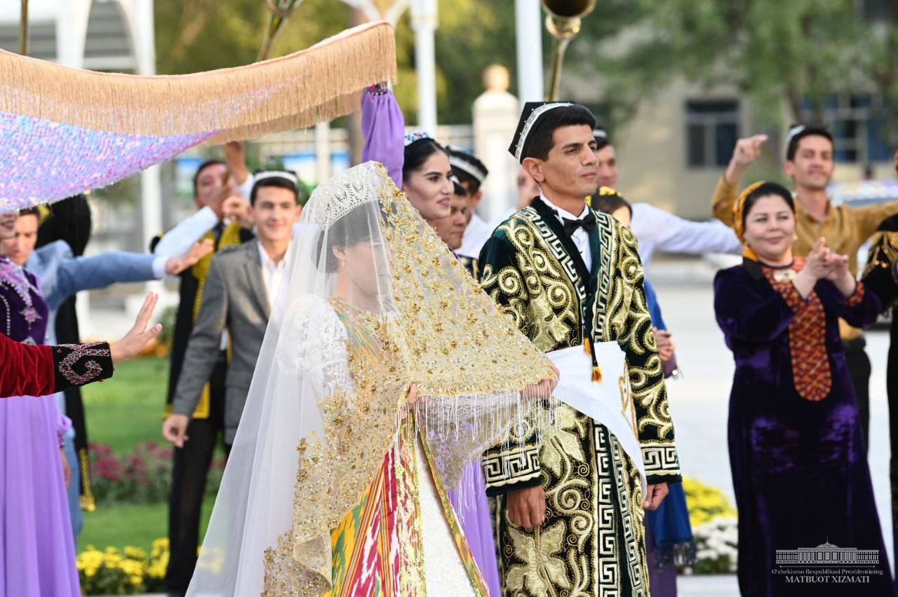 Свадьба президента Туркменистана. Парк Ашхабад в Ташкенте. Ашхабад парк в Ташкенте концерт Чилля. Огулобод бердимуҳамедова.
