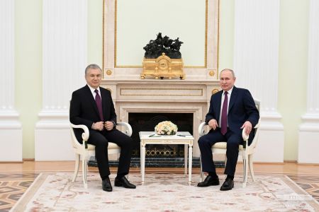 Президент Узбекистана и Президент России обсудили актуальные вопросы двусторонних отношений