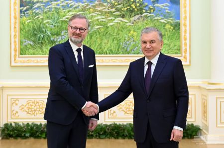 Президент Узбекистана обсудил с Премьер-министром Чехии конкретные проекты развития индустриально-технологического партнерства