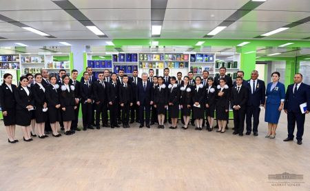 Shavkat Mirziyoyev Visits the International School of Mathematics