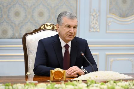 President Discusses with the Russian Delegation Enhancing Interregional Cooperation