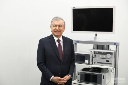 Shavkat Mirziyoyev Visits Modern Clinic