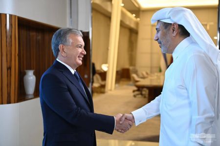 Uzbek President Receives Ex-Prime Minister of Qatar, the Founder of a Large Investment Holding Company