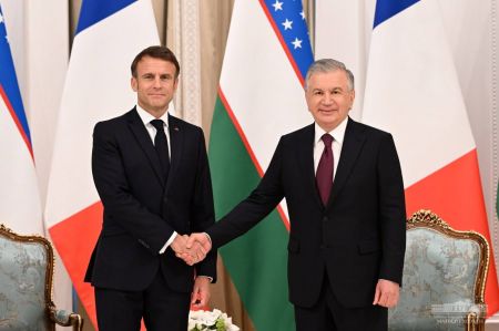 Президенты Узбекистана и Франции договорились вывести двусторонние отношения на уровень стратегического партнерства