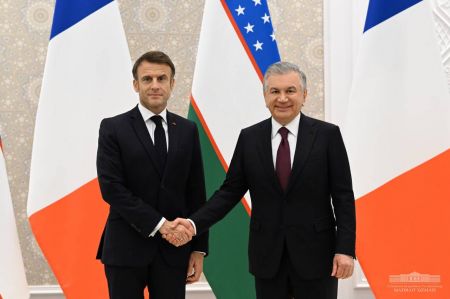 Uzbek and French Delegations Hold Expanded Talks