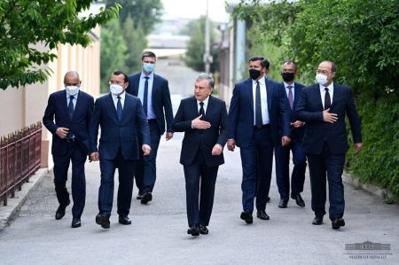 Shavkat Mirziyoyev Rustam Qosimov oilasiga ta’ziya bildirdi