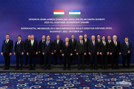 President Meets the Hungarian Businesspeople