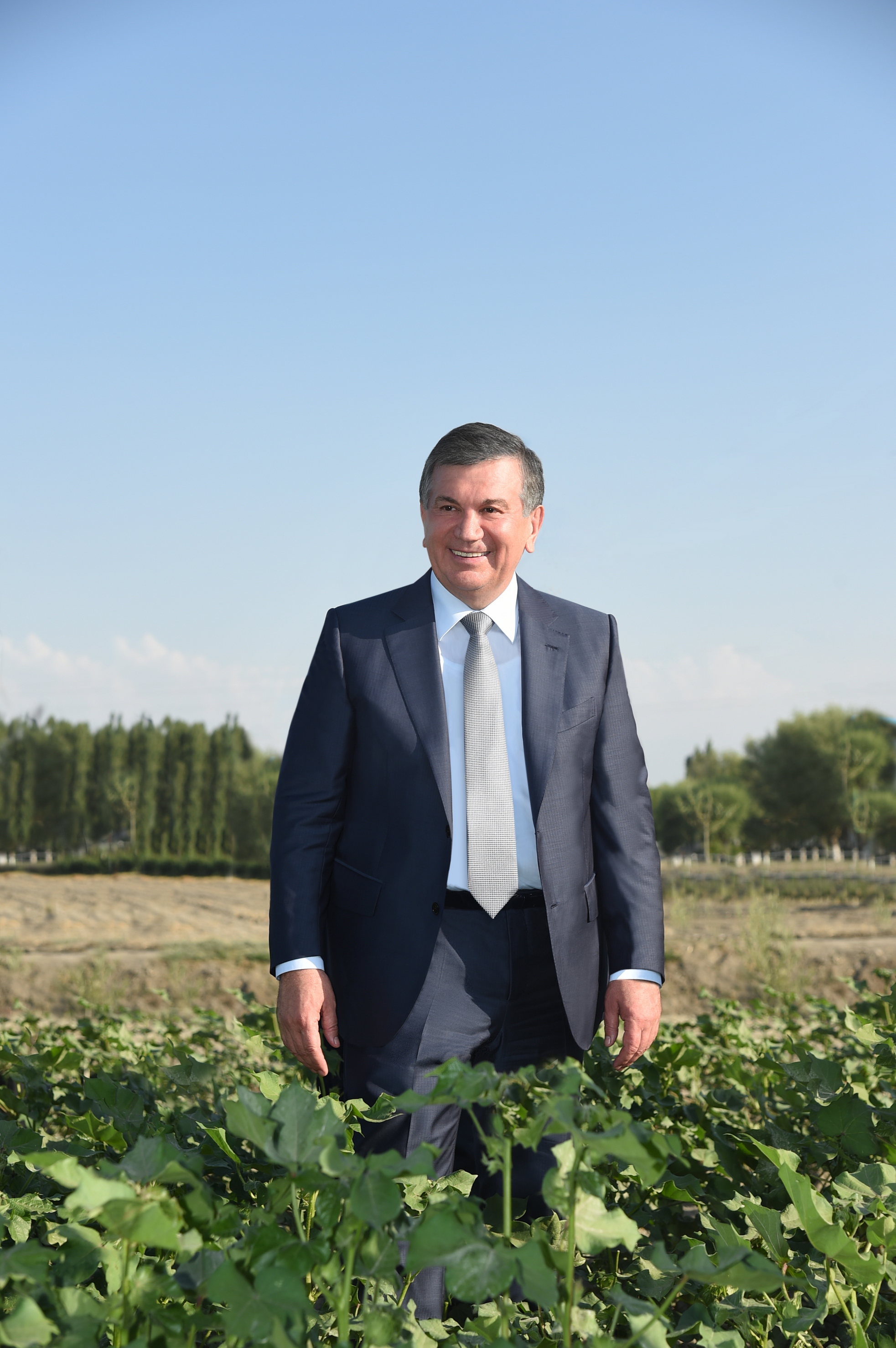 President Mirziyoyev meets Fergana Region farmers