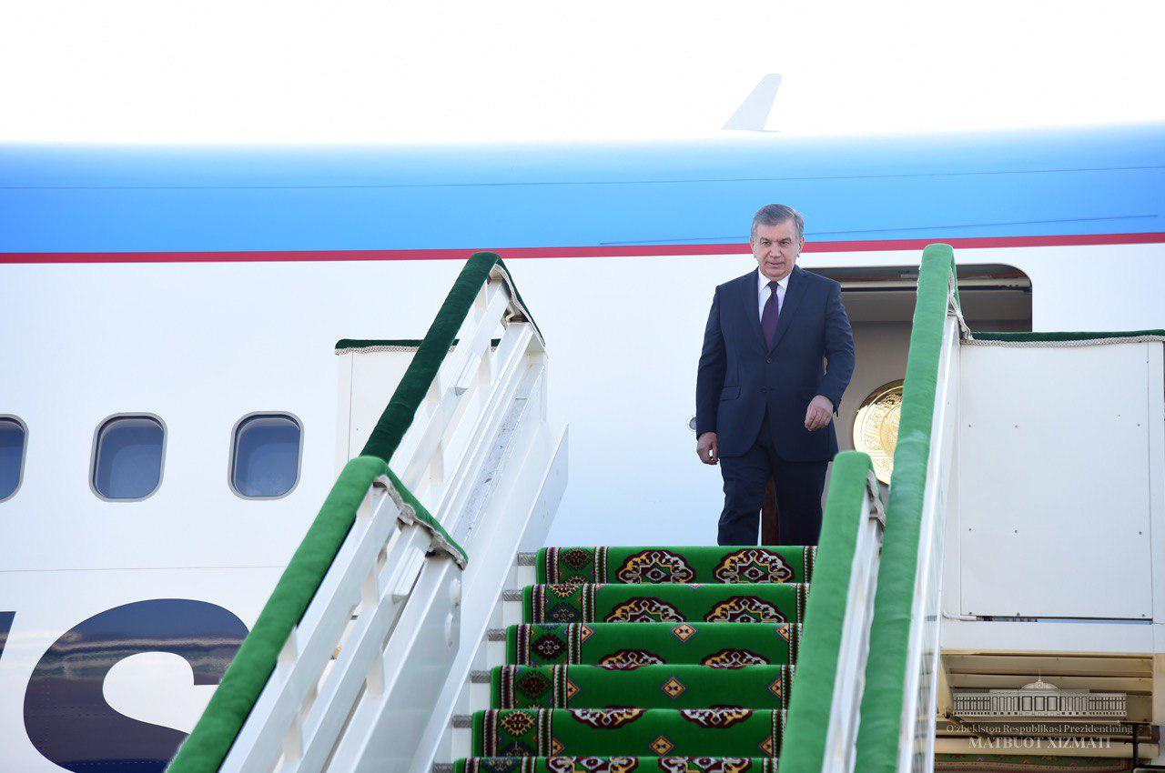 President of Uzbekistan arrives in Turkmenistan