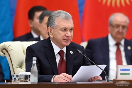 Президент Узбекистана выступил на расширенном заседании Совета глав государств ШОС