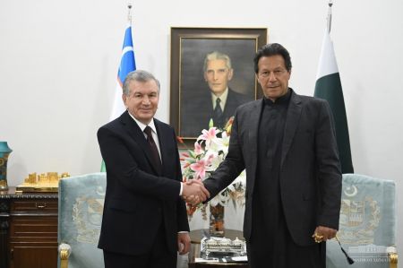 Leaders of Uzbekistan and Pakistan Exchange Views on Further Strengthening Strategic Partnership