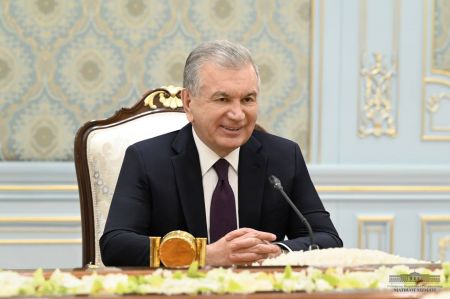 Президент Узбекистана отметил важность дальнейшего расширения портфеля практического сотрудничества с Азербайджаном