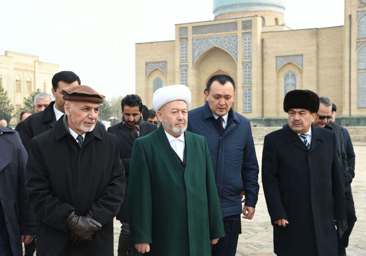 President of Afghanistan visited the Khazrati Imam complex