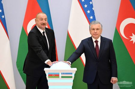 Uzbekistan and Azerbaijan Presidents Host Joint Business Meeting