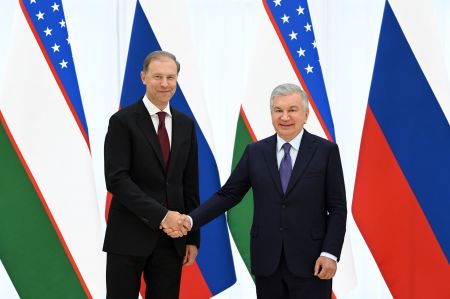 Президент Узбекистана принял российскую делегацию