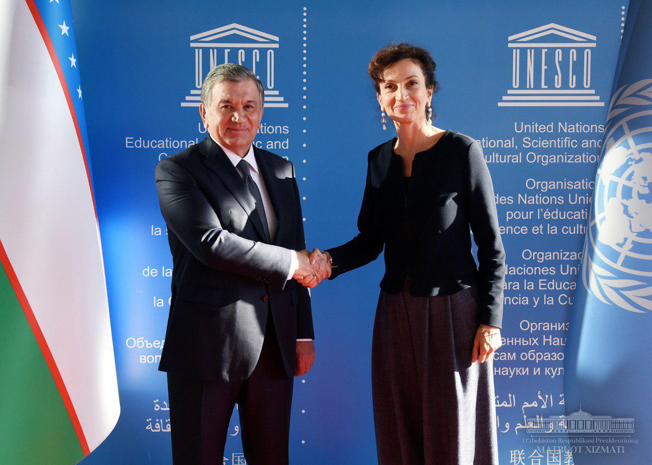 Ўзбекистон Президенти ЮНЕСКО Бош директори билан учрашди
