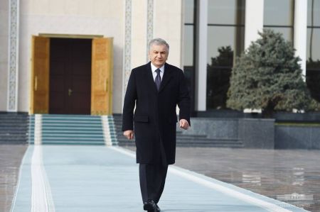 Uzbek President Leaves for China