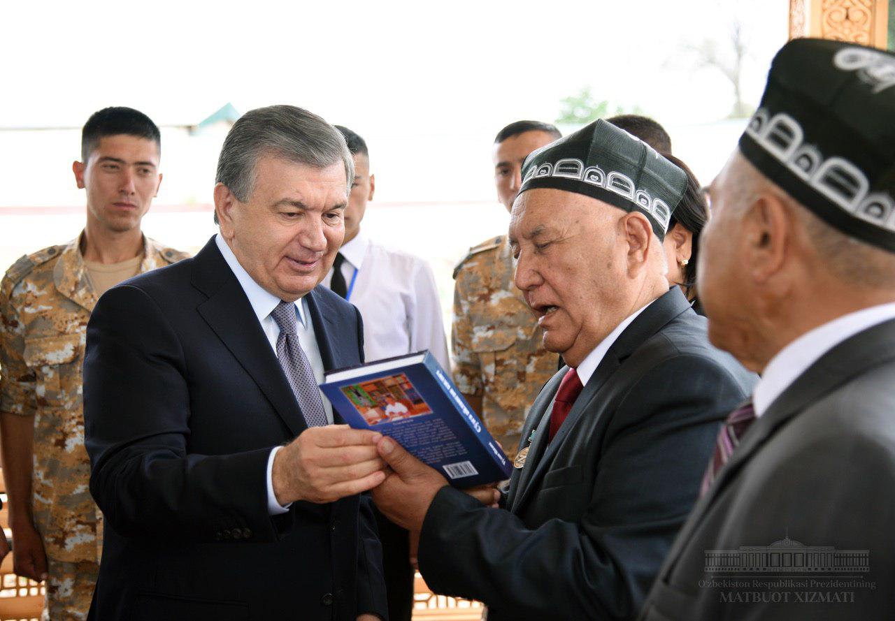 Shavkat Mirziyoyev paid attention to spiritual and psychological training of soldiers