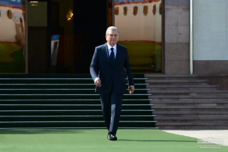 President Leaves for Turkmenistan