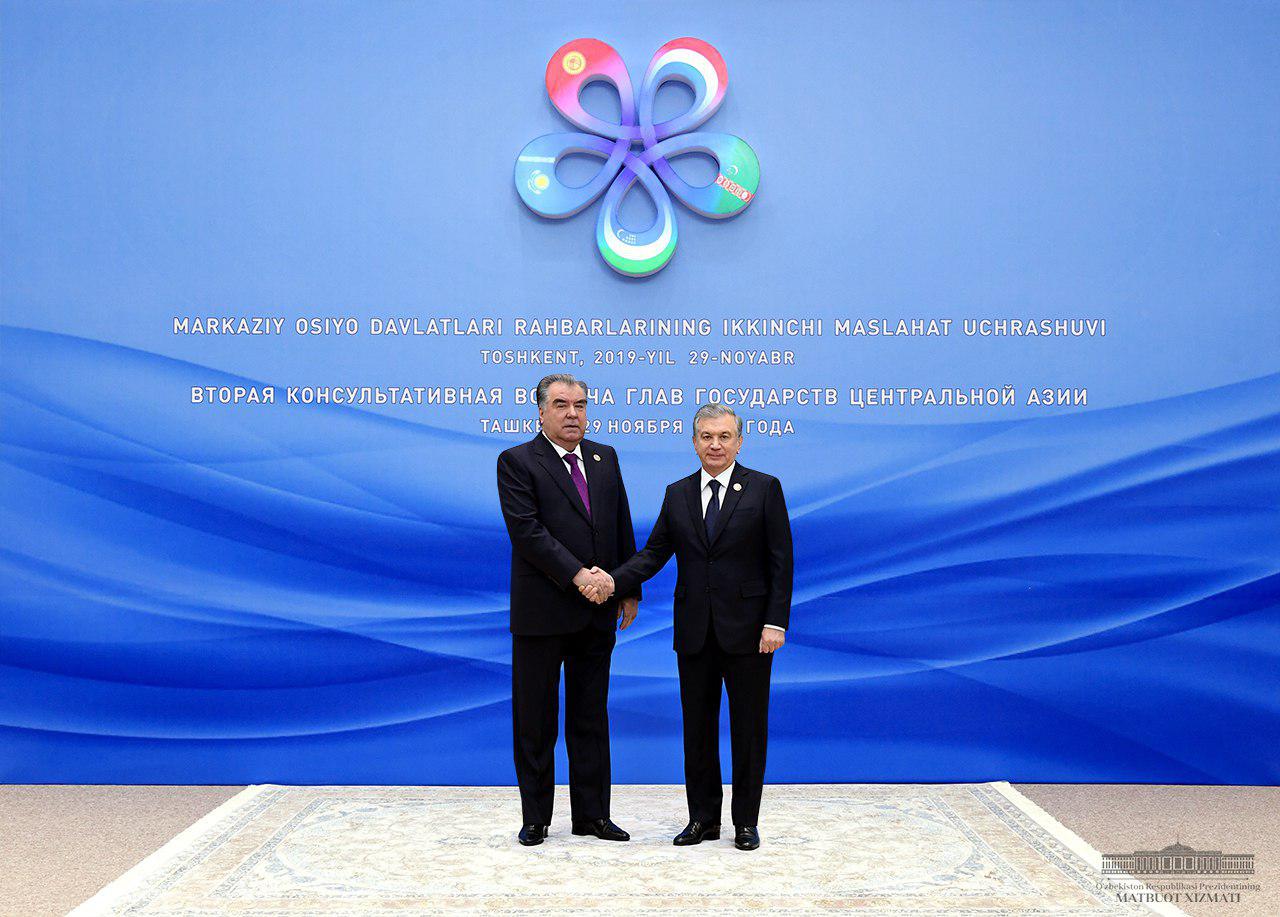 Shavkat Mirziyoyev Emomali Rahmon bilan uchrashdi 