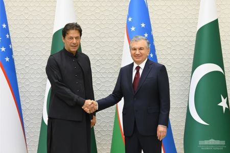 The Talks between the President of Uzbekistan  and the Prime Minister of Pakistan Take Off