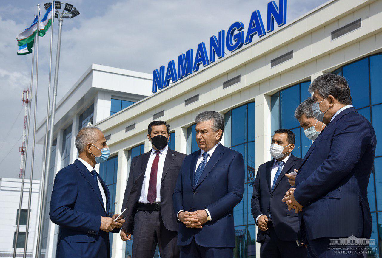 The President visits Namangan’s renovated train station