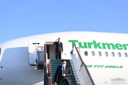 Gurbanguly Berdimuhamedov Arrives in Samarkand