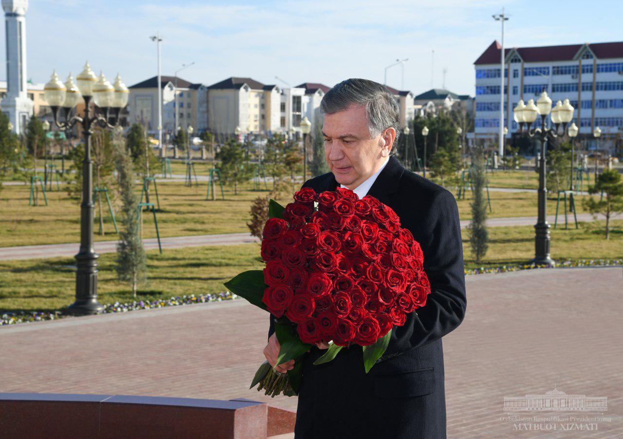 Shavkat Mirziyoyev honored the memory of Islam Karimov