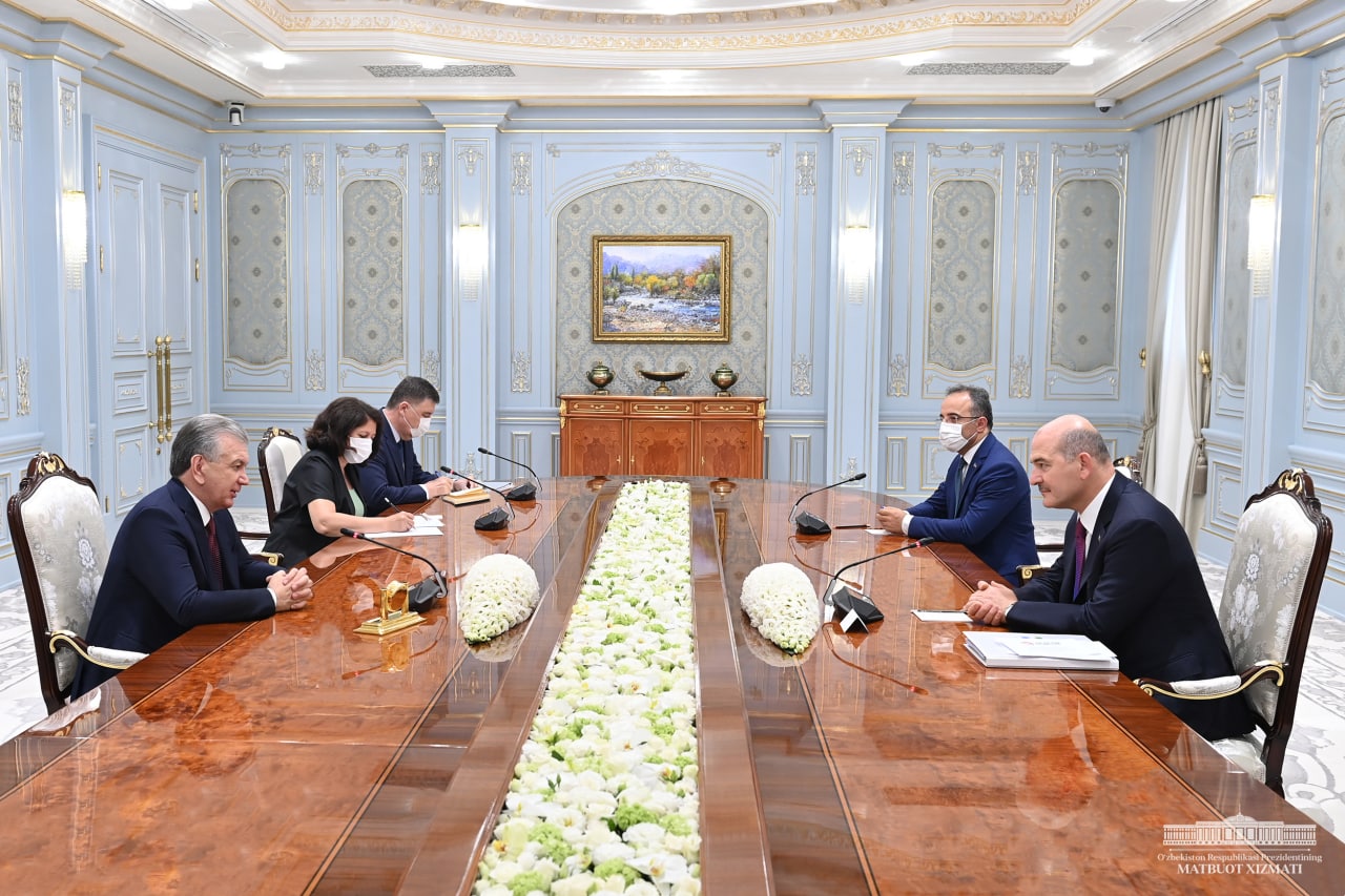 Переговоры президента Узбекистана с главой МВД Турции 