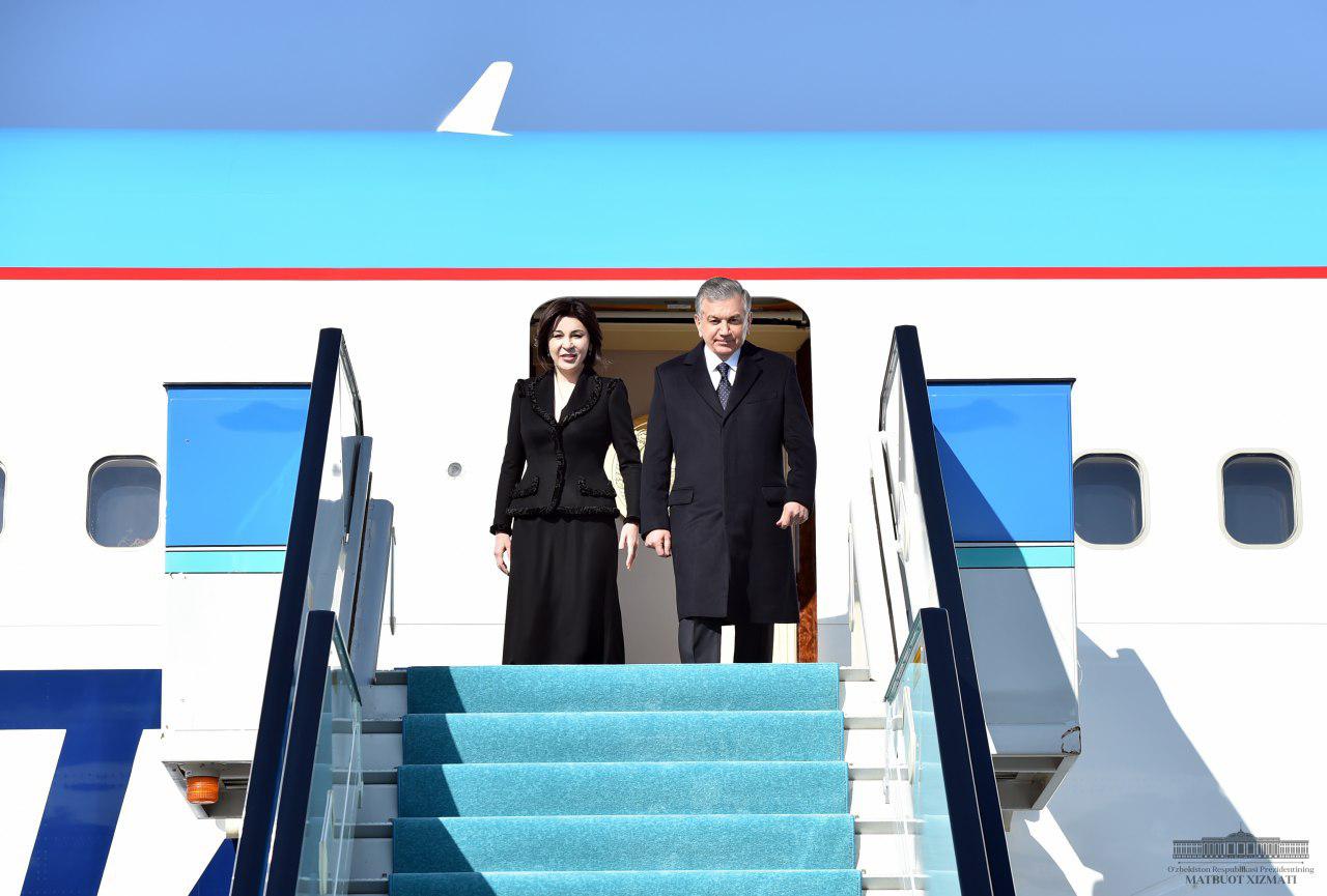 Shavkat Mirziyoyev arrives in Ankara
