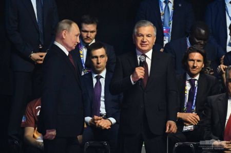 Президент Узбекистана принял участие в церемонии открытия «Игр будущего»