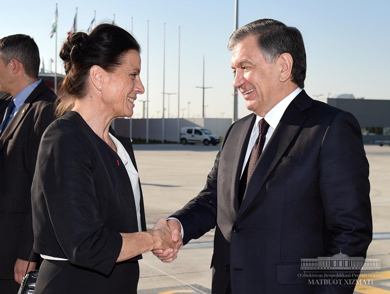 Официальный визит Президента Узбекистана во Францию завершился