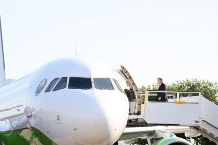 The President departs to Samarkand The President departs to Samarkand