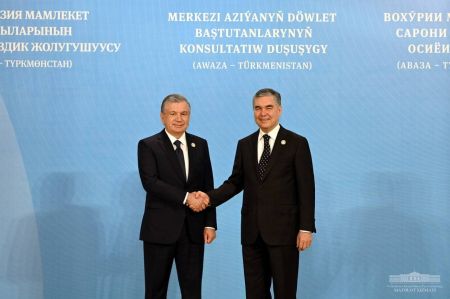 President of Uzbekistan Holds a Meeting with the President of Turkmenistan
