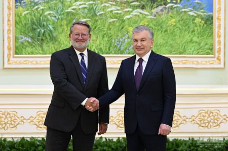 Президент Узбекистана принял делегацию США