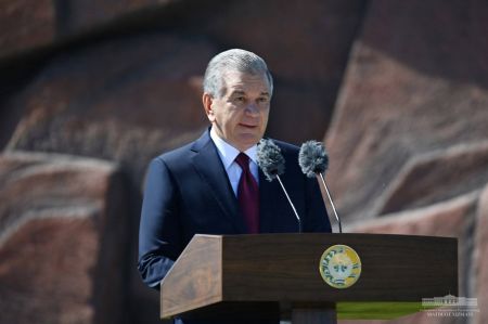 Shavkat Mirziyoyev: Sulton Jaloliddin hamisha yurtimizni ko‘z qorachig‘iday asrab-avaylash, unga farzandlik mehri, iymon-e’tiqod bilan xizmat qilishning o‘chmas timsoli bo‘lib qoladi